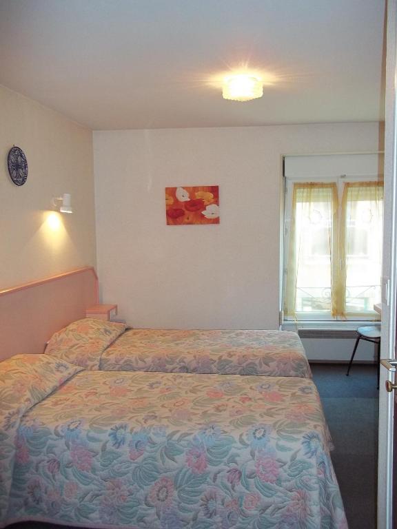 L'Etoile D'Or Hotell Bourbonne-les-Bains Rom bilde